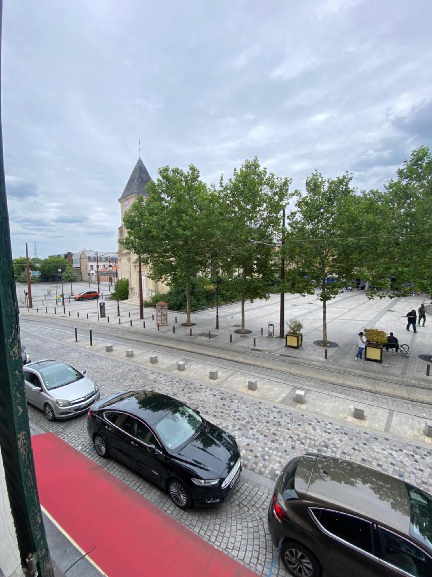 Balcon De Paris Lejlighed Gennevilliers Eksteriør billede